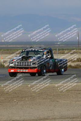 media/Sep-28-2025-24 Hours of Lemons (Sun) [[5dfe0e5f6e]]/9am (Star Mazda)/